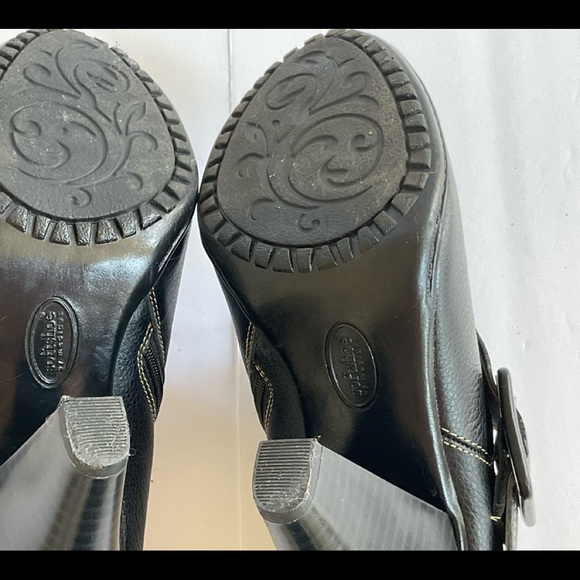 Softshoe black ankle leather boots. Size 8.5. In excellent condition. - Picture 7 of 10